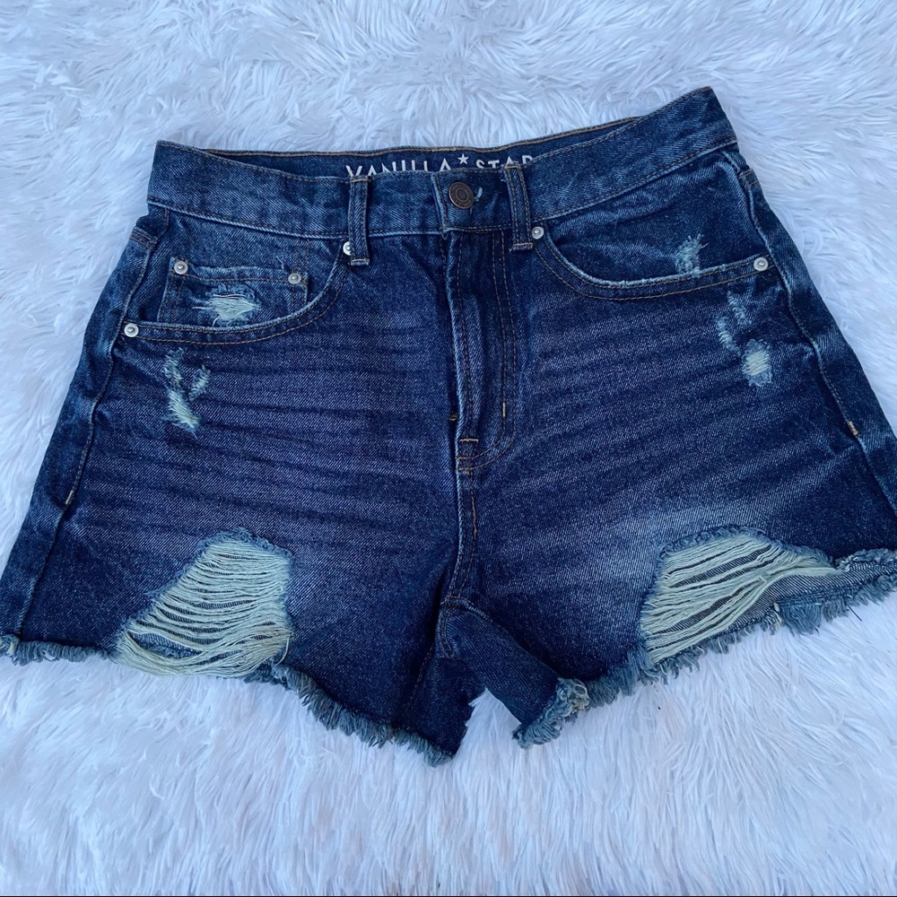 🌻2/$12 NEW VANILLA STAR BF SHORTS DISTRESSED Frey